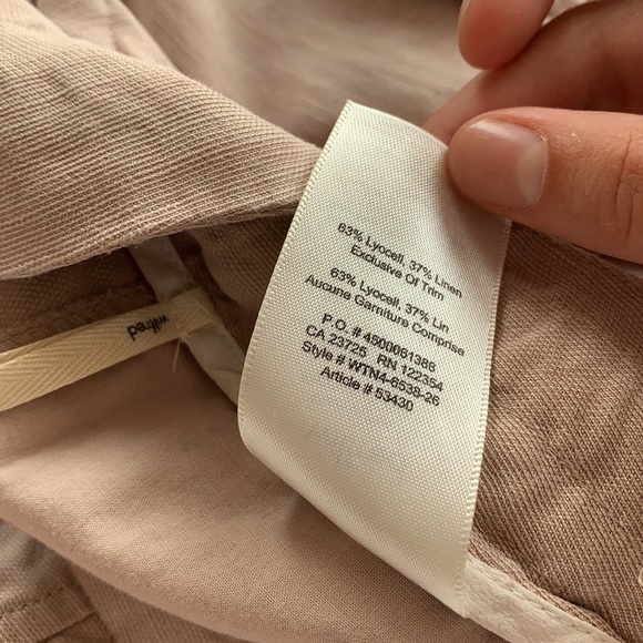 Aritzia Wilfred beige short - Picture 6 of 6